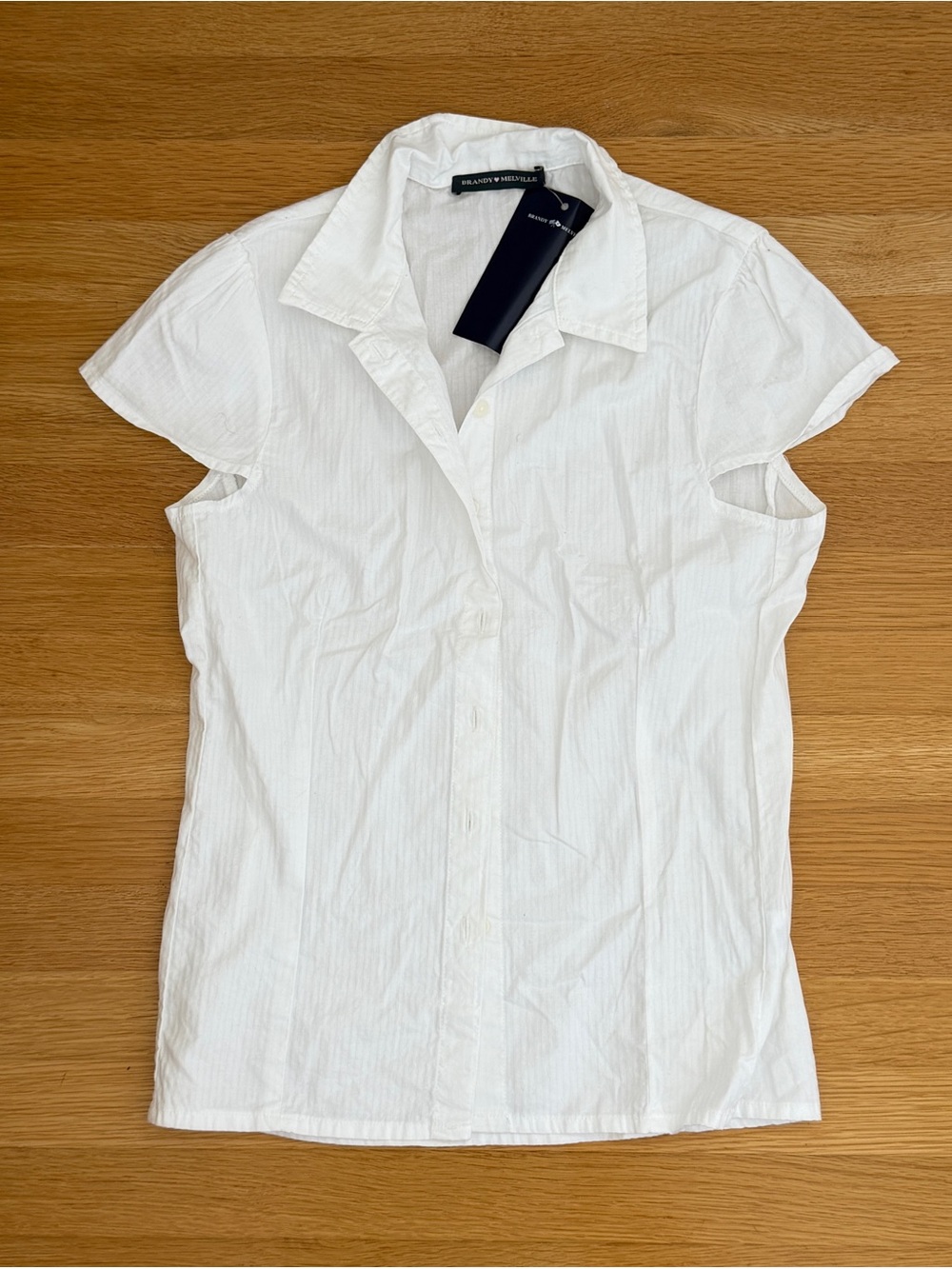 NWT! Brandy Melville White Short-Sleeve Button Down Shirt